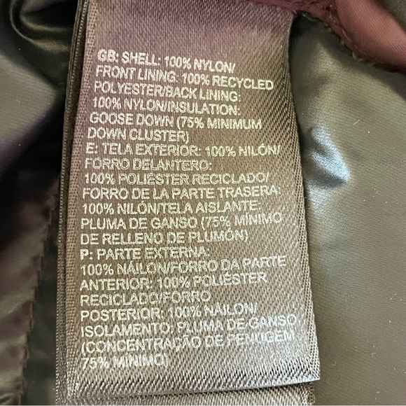 The North Face Puffy 700 Down Filled Purple Vest Size Medium - Picture 9 of 11